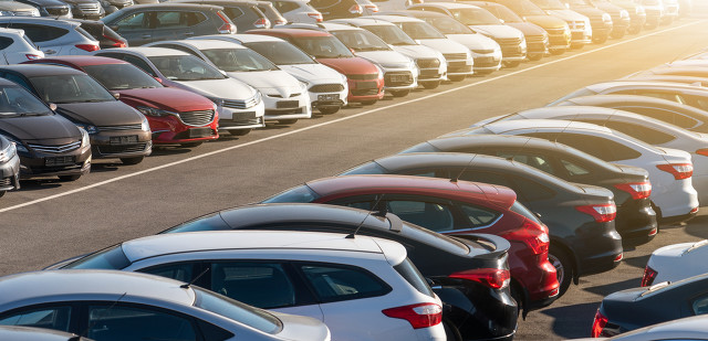 募資,200,26,IPO,承壓,排隊(duì) 26家汽車(chē)產(chǎn)業(yè)鏈公司排隊(duì)IPO：業(yè)績(jī)短期承壓 募資或超200億
