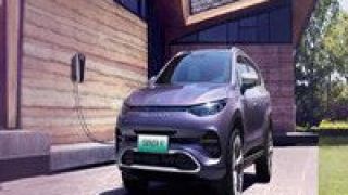 對騰勢,視新,戴姆勒,與否,車型,做出 視新車型成功與否，戴姆勒或對騰勢未來做出決定